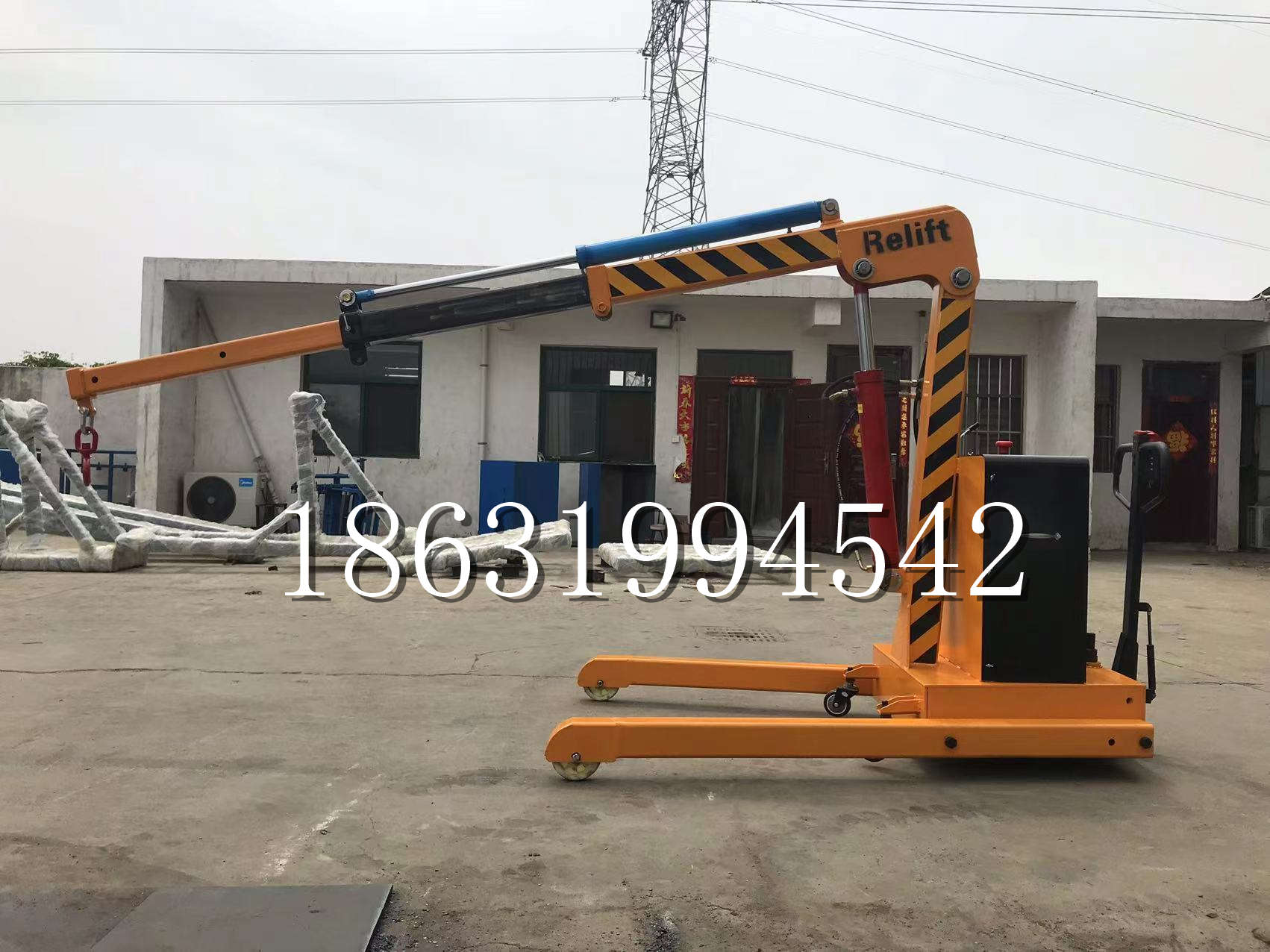 万荣县久征定做3吨三轮随车吊 农用园林绿化移树吊 平板工程用小吊机